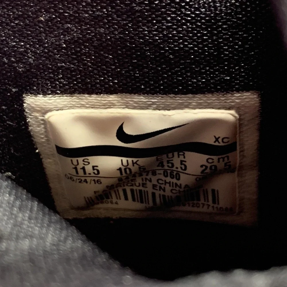 Nike lebron soldier
